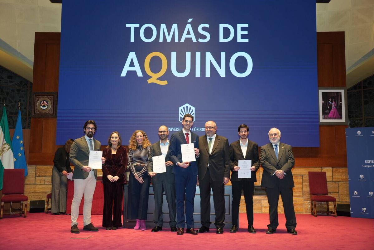 Córdoba Premios Tomás de Aquino de la Universidad de Córdoba UCO a la Empresa Provincial de Aguas de Córdoba (Emproacsa), a Caja Rural del Sur y la Fundación Ricardo Delgado Vizcaíno. Además, se le concederá la Medalla de Oro de la UCO, con cinta añil, al Hospital Universitario Reina Sofía. Salvador Fuentes Ricardo Delgado Vizcaíno José Luis García-Palacios Francisco Triviño Tarradas