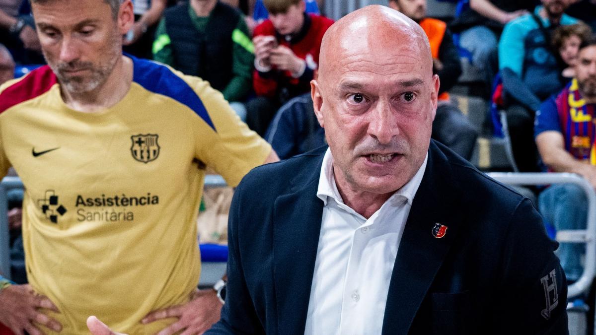 Tino Pérez, con Jordi Illa en segundo plano