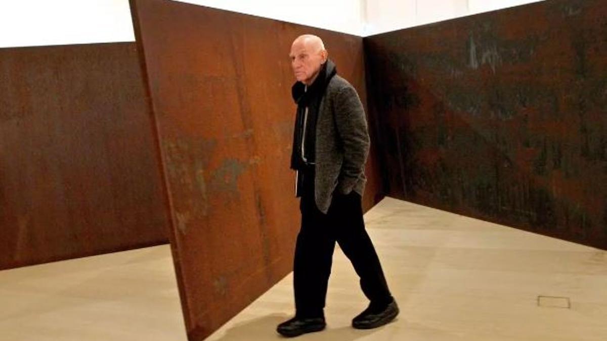 Imatge d'arxiu de Richard Serra amb una de les seves obres