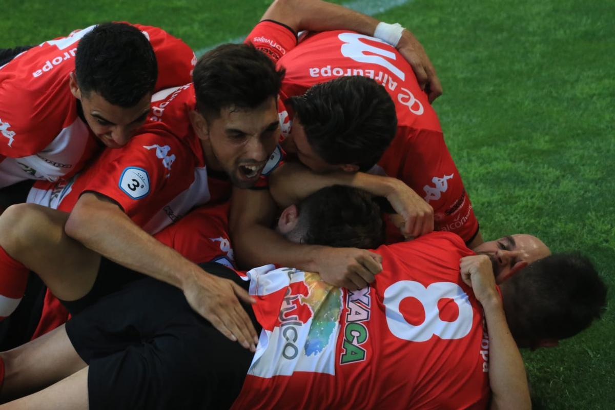 Las imágenes del ascenso del Zamora CF.