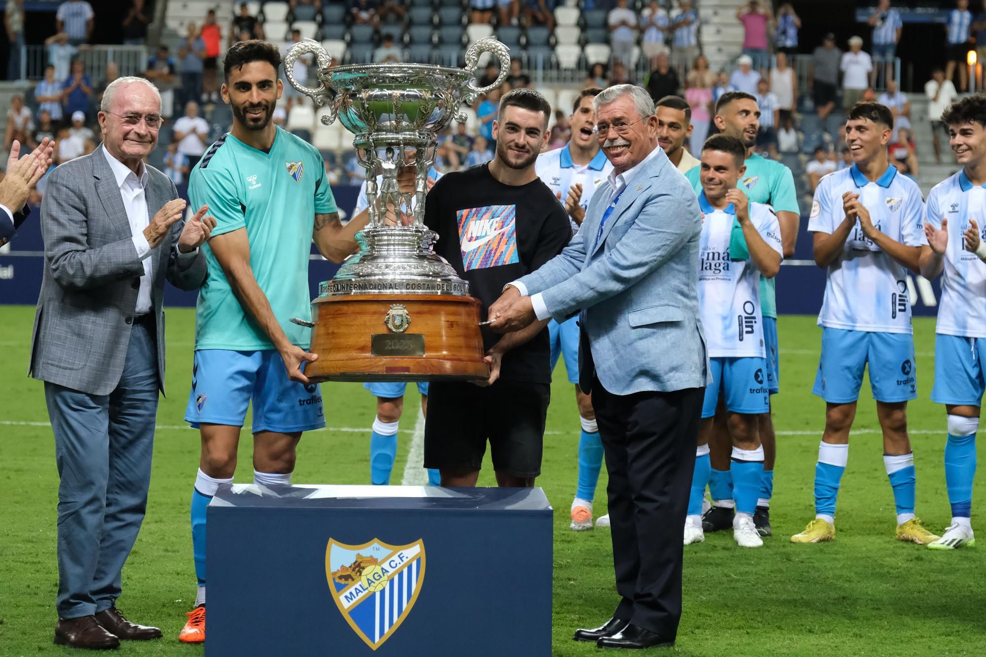 Málaga CF - Antequera CF: el Trofeo Costa del Sol, en imágenes