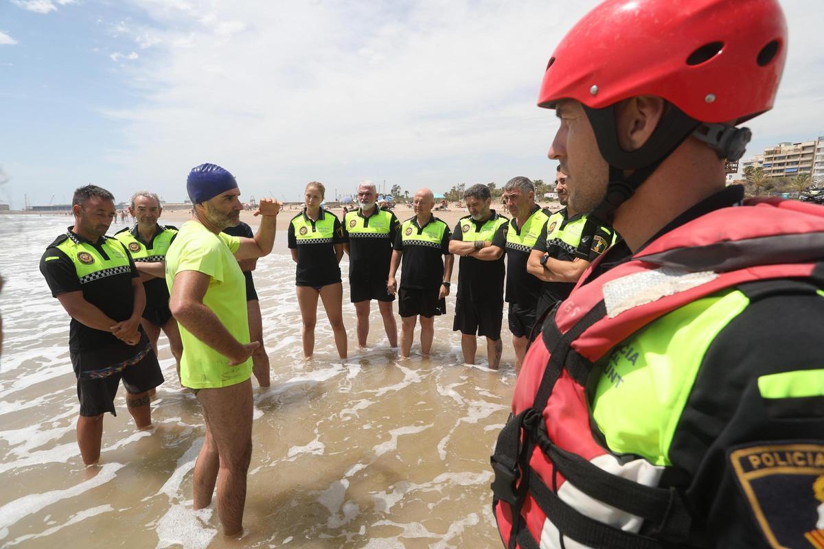 Los policías de playas también han recibido formación.