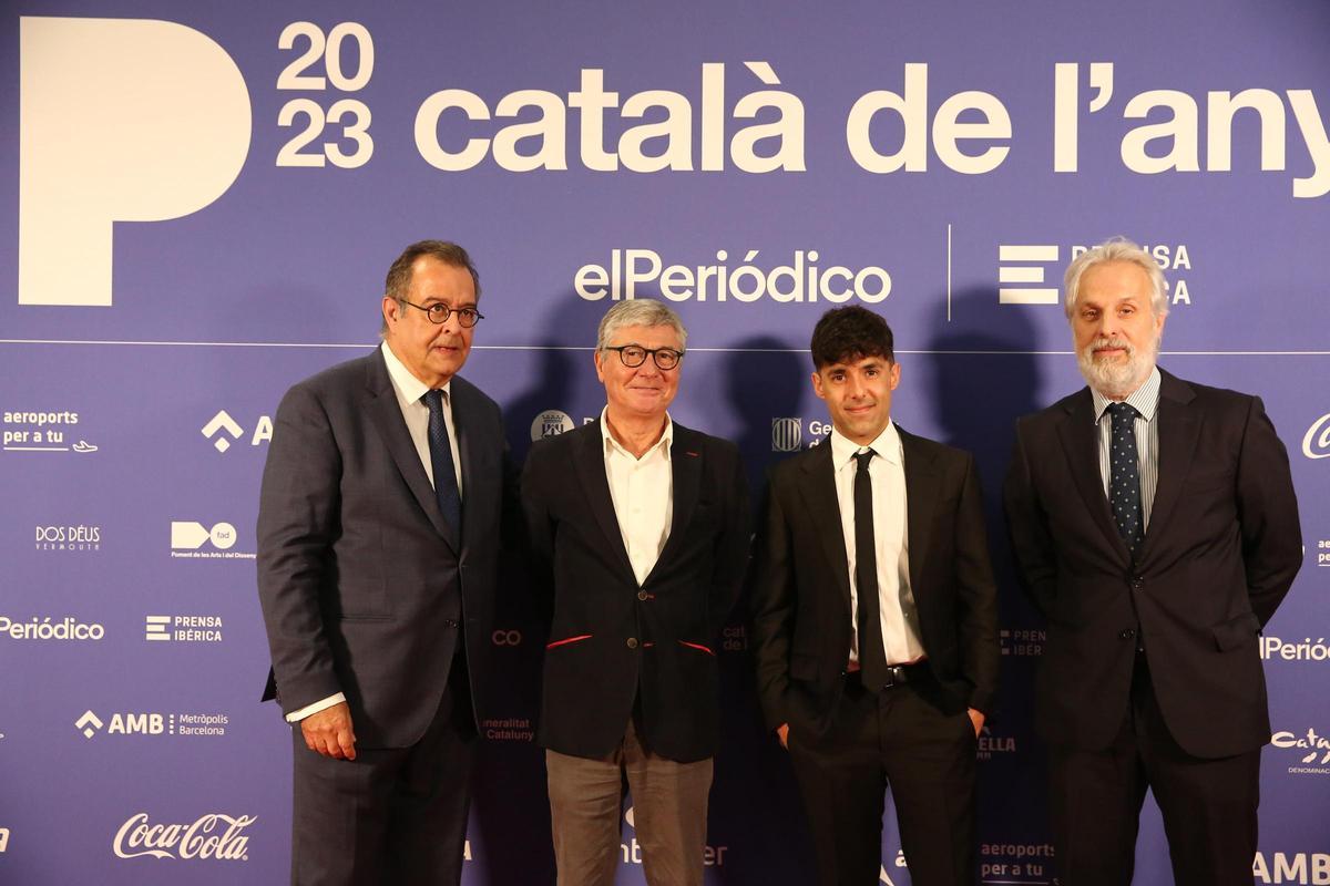 Albert Sáez, director de EL PERIÓDICO; Gabriel Martínez, director de growth, estrategia y marca de Roman; Antonio Díaz, El Mago Pop, y Fede Segarra, dircom de Damm.