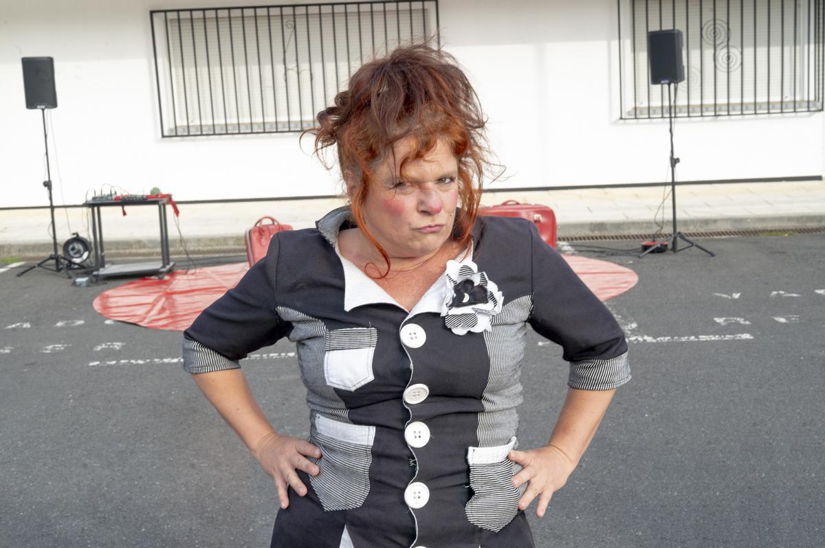 Natalia Outeiro 'Pajarito' nunha actuacion pasada no Pino.