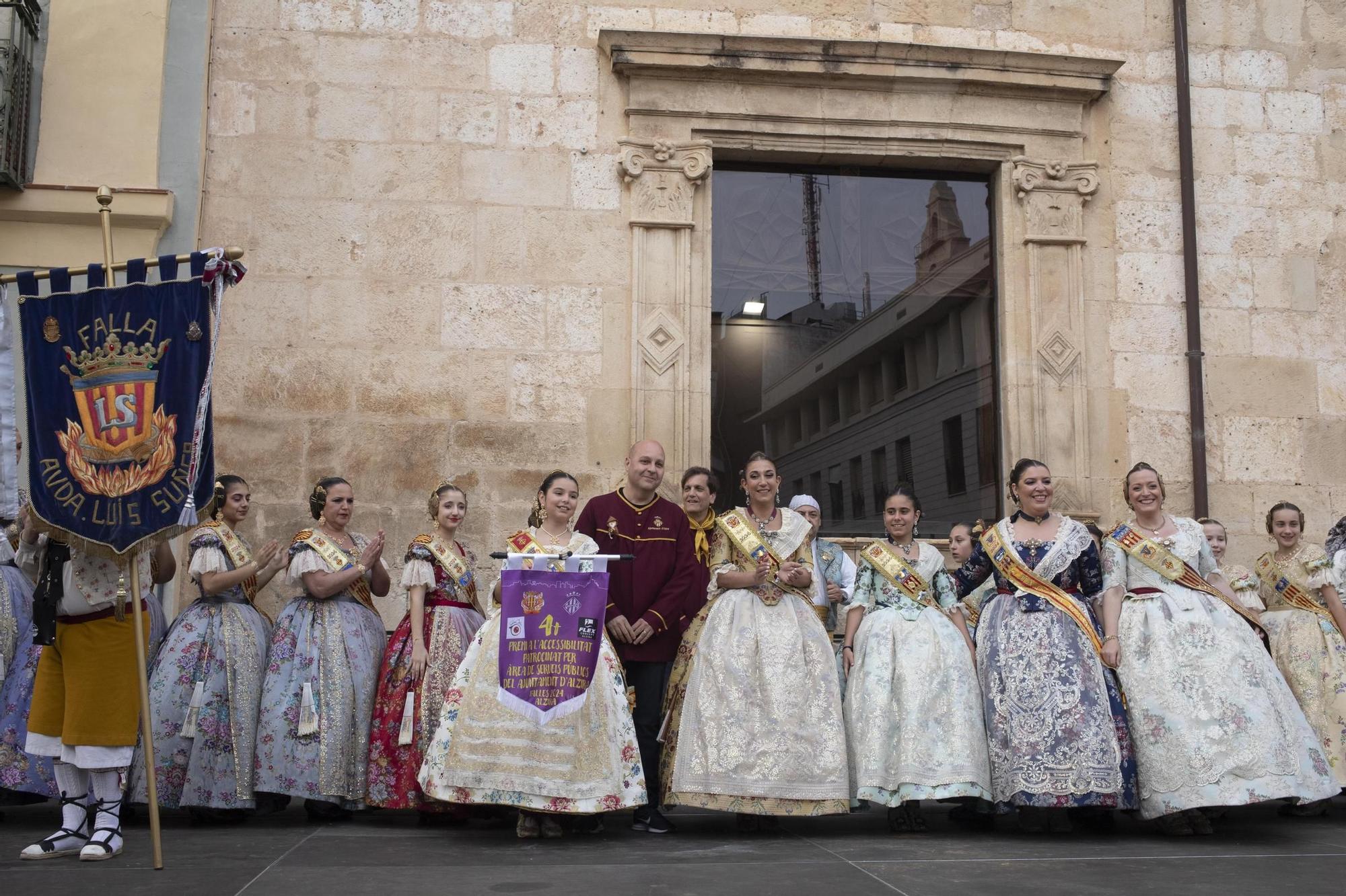 Las mejores imágenes de la entrega de premios de las fallas de Alzira