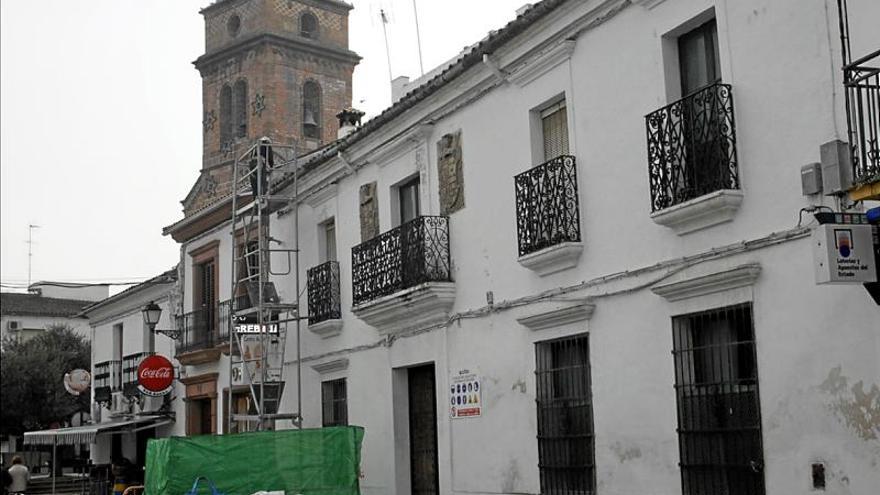 Refuerzan el tejado de la Casa de los Criado ante el riesgo de caída