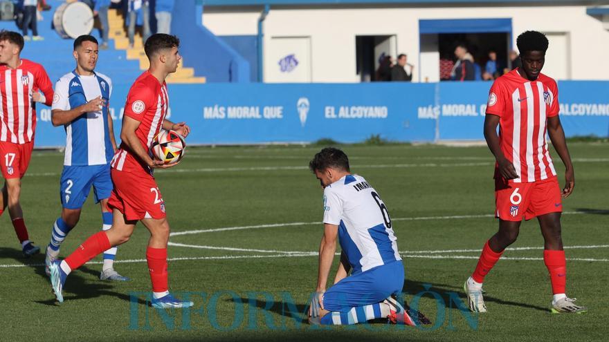 El Alcoyano pierde en casa frente al Atlético de Madrid B