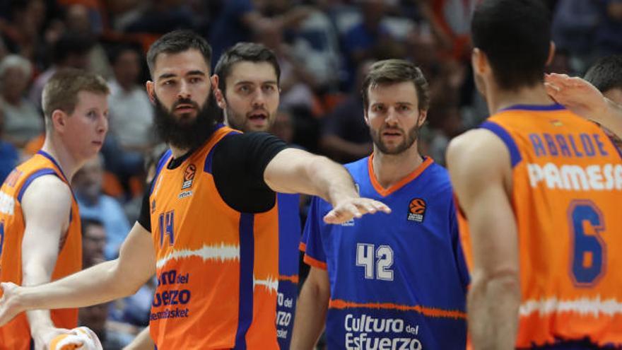 El Valencia Basket recibe al Unicaja con urgencias.