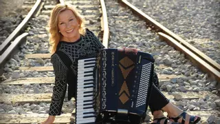 Vuelve María Jesús (y su acordeón): así será el concierto más entrañable (y solidario) del verano en Castellón