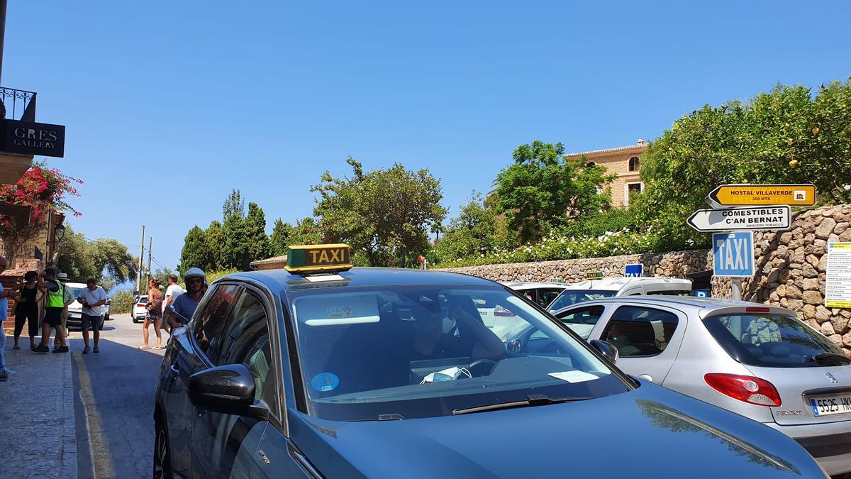 Deià pide regular el acceso a la carretera de la Serra de Tramuntana