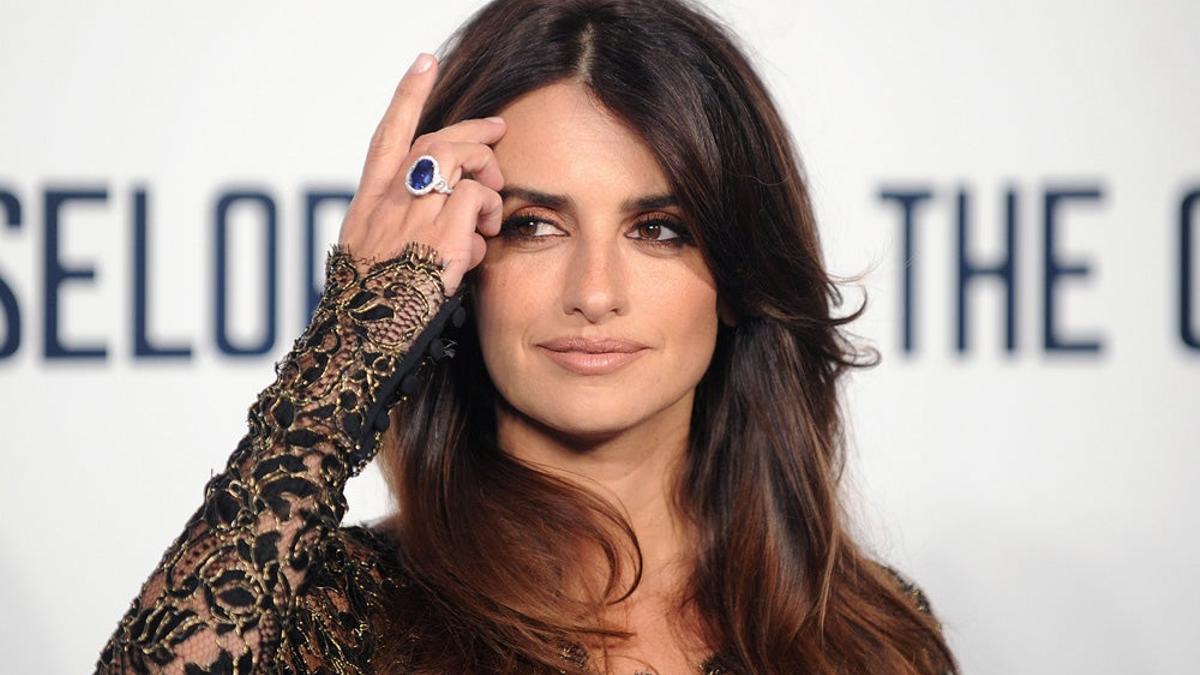 Penélope Cruz y su posado a lo Kardashian enseñando jamón, jamón