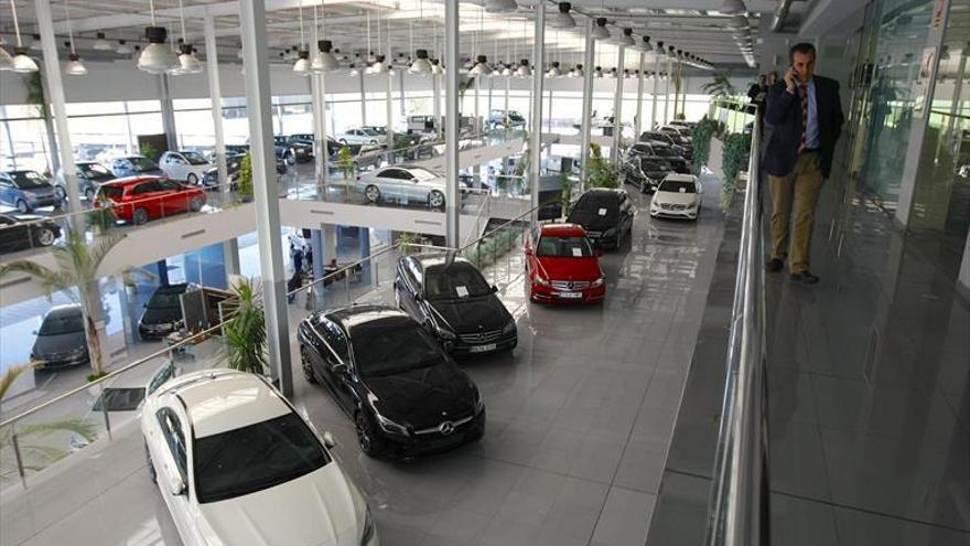 La Junta concede ayudas de 5.500 euros para la adquisición de vehículos más eficientes