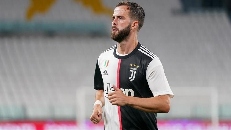 Oficial: El Barça  fitxa Pjanic (Juventus) per 60 milions més cinc en variables