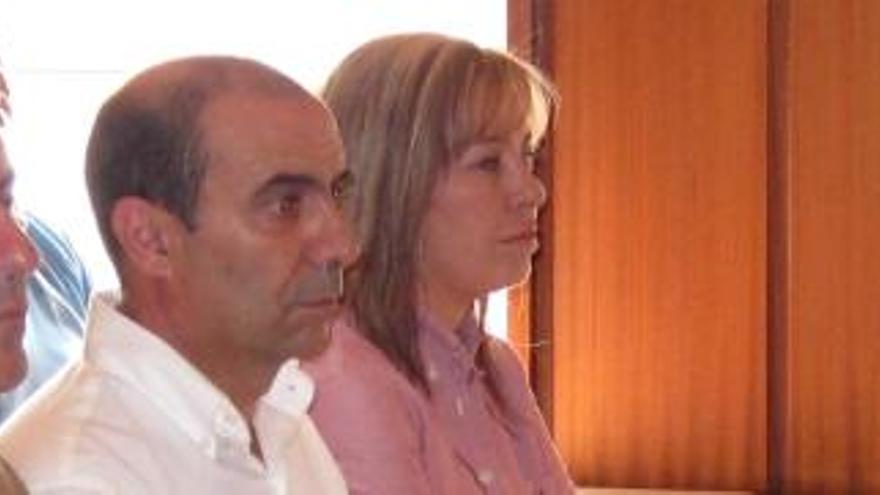 El alcalde de Fortuna, Matías Carrillo; y los ex concejales José Antonio López y María Dolores Sánchez, durante la celebración del juicio esta mañana