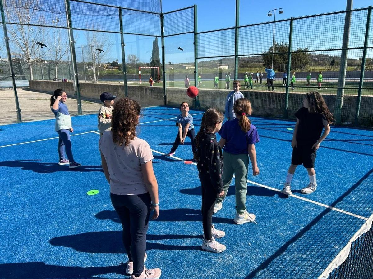 El deporte es el eje central de las jornadas de aprendizaje.