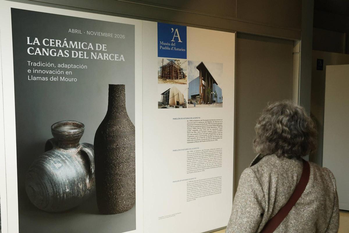 La inauguración de la muestra sobre la cerámica negra de Llamas del Mouro, en imágenes La inauguración de la muestra sobre la cerámica negra de Llamas del Mouro, en imágenes