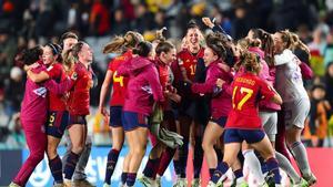 La selección celebra su pase a la final del Mundial.