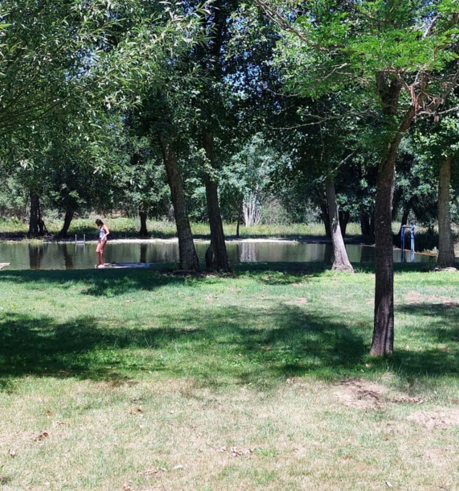 Zona de baño de Santa Croya de Tera, junto al Chiringuito.