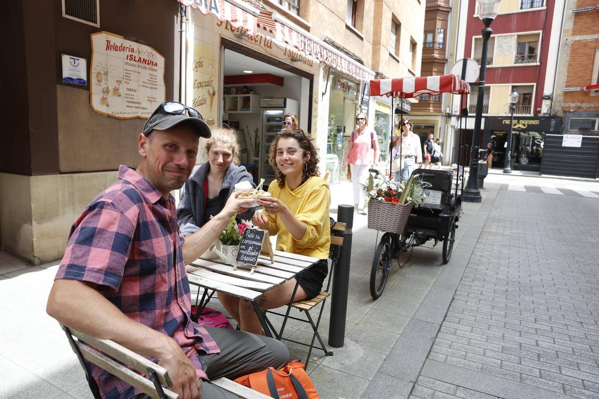 EN IMÁGENES: Asturias bate su récord histórico de calor en un mes de mayo EN IMÁGENES: Asturias bate su récord histórico de calor en un mes de mayo
