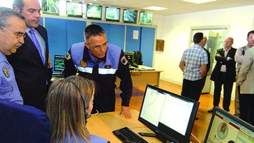 ¡Ojito!, la policía te está mirando