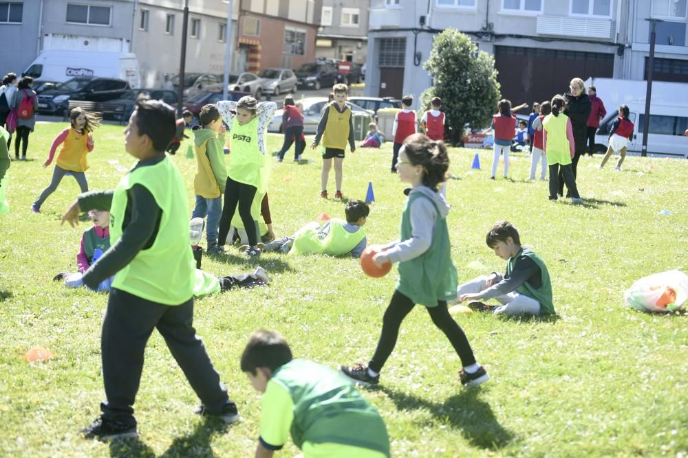 Alumnos del Víctor López Seoane participan en la actividad 'Educación Física na rúa'