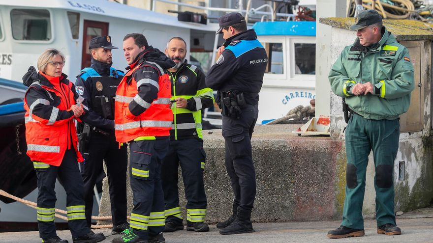 Muere atrapado en su barco un mejillonero de O Grove