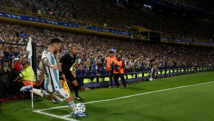Messi en La Bombonera con la camiseta de Argentina