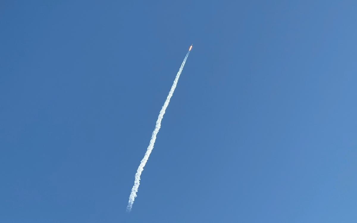 Imatges de l'enlairament del coet Falcon 9 que transporta el 'Menut', el segon nanosatèl·lit del Govern