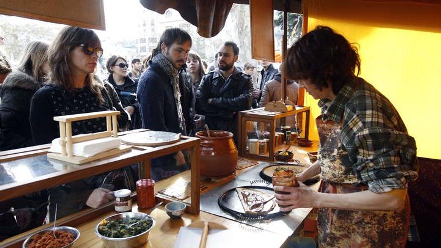 Éxito del mercado &#039;De l&#039;horta a la plaça&#039; de Valencia