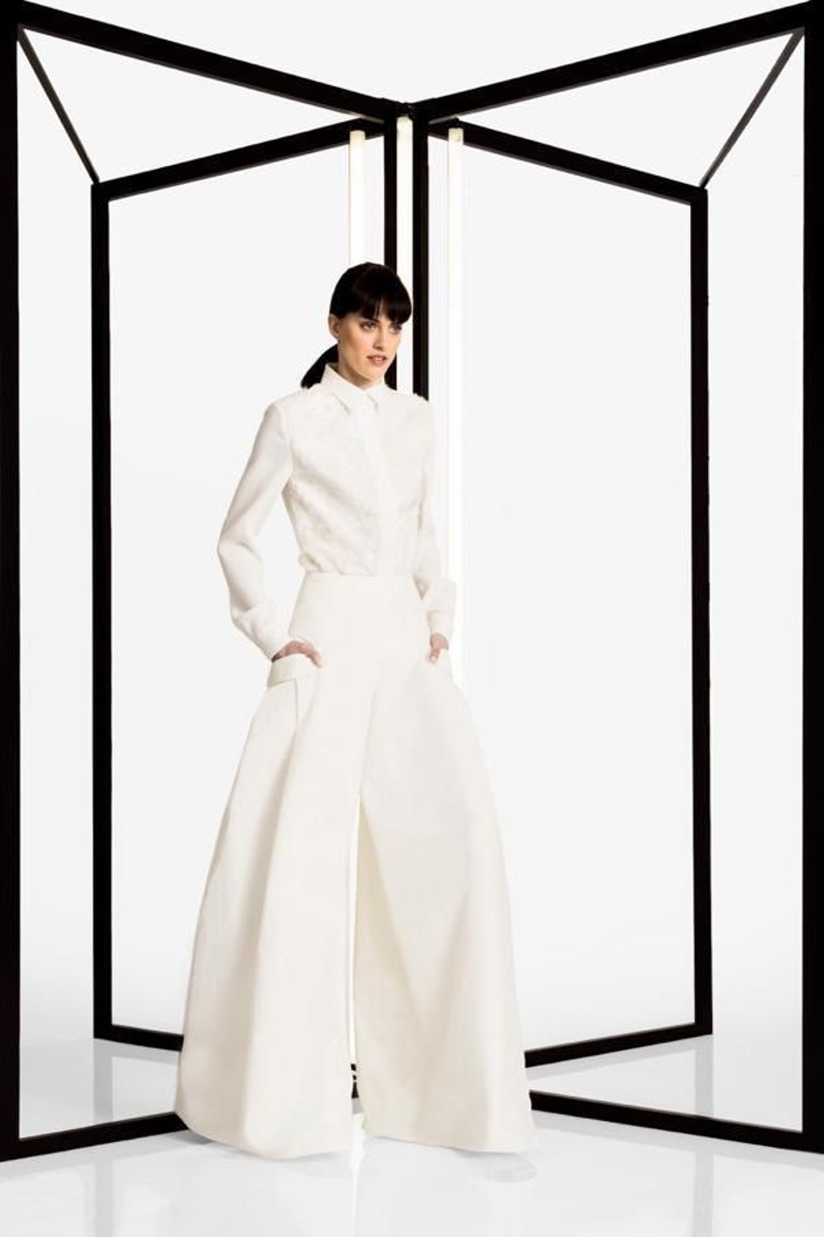 Carolina Herrera Pre Fall. Total white.