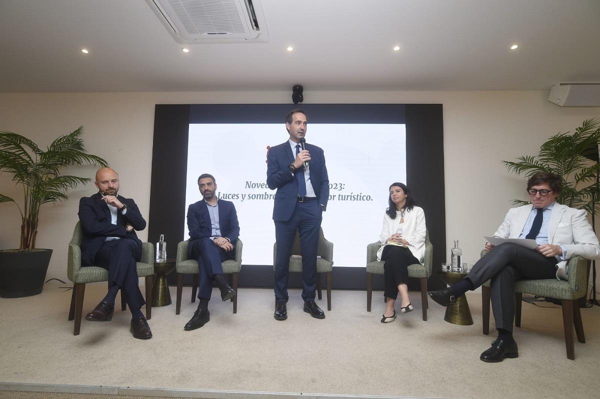 Marcos Otero, Ricardo Martínez, Guillermo Ramos, Violeta Aragón y Jacobo Cestino, CEO de la Zagaleta.