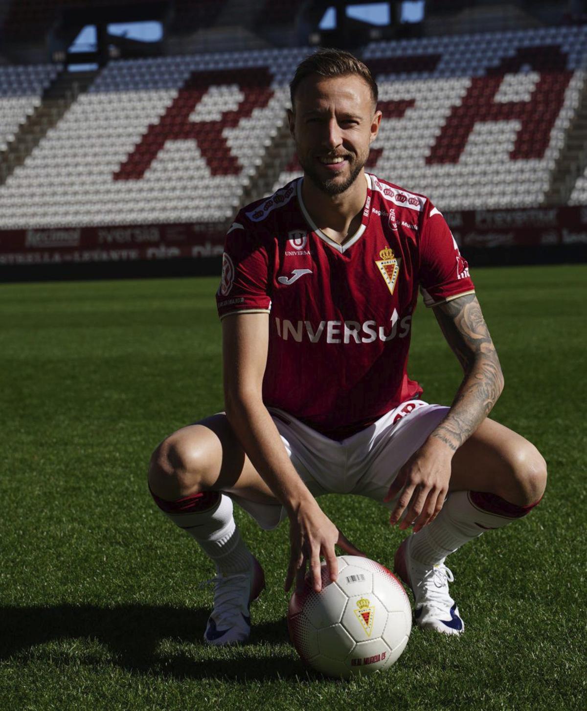 Víctor Narro, durante su presentación oficial. | REAL MURCIA