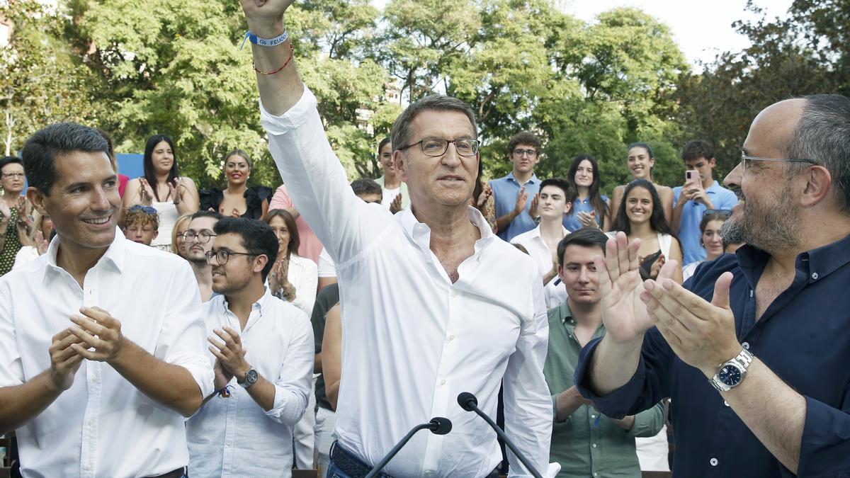 El líder del PP, Alberto Núñez Feijóo, durante un acto de la campaña en Barcelona.