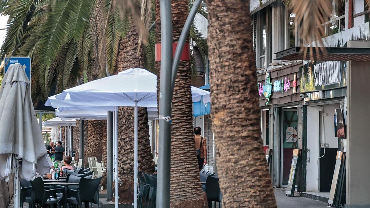 Terrazas en la avenida de Anaga, en el municipio de Santa Cruz de Tenerife.