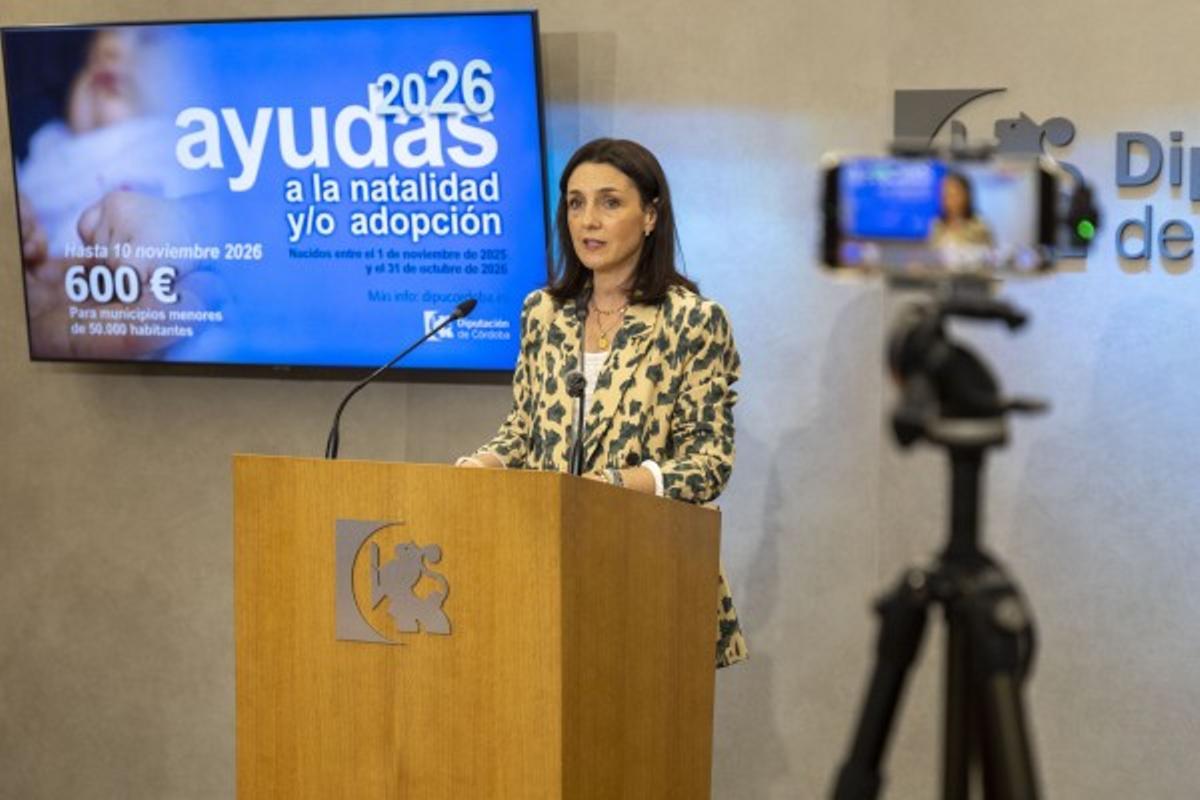Marta Siles informa sobre la convocatoria de ayudas a la natalidad.