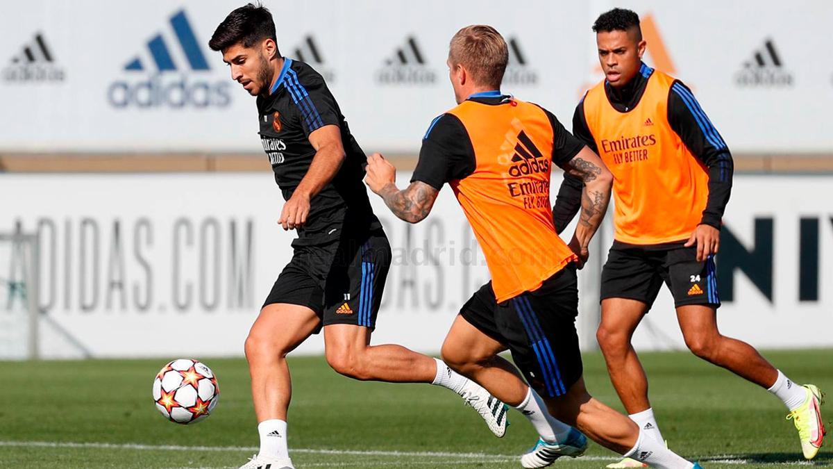 Último entrenamiento del Real Madrid antes del partido ante el Shakhtar