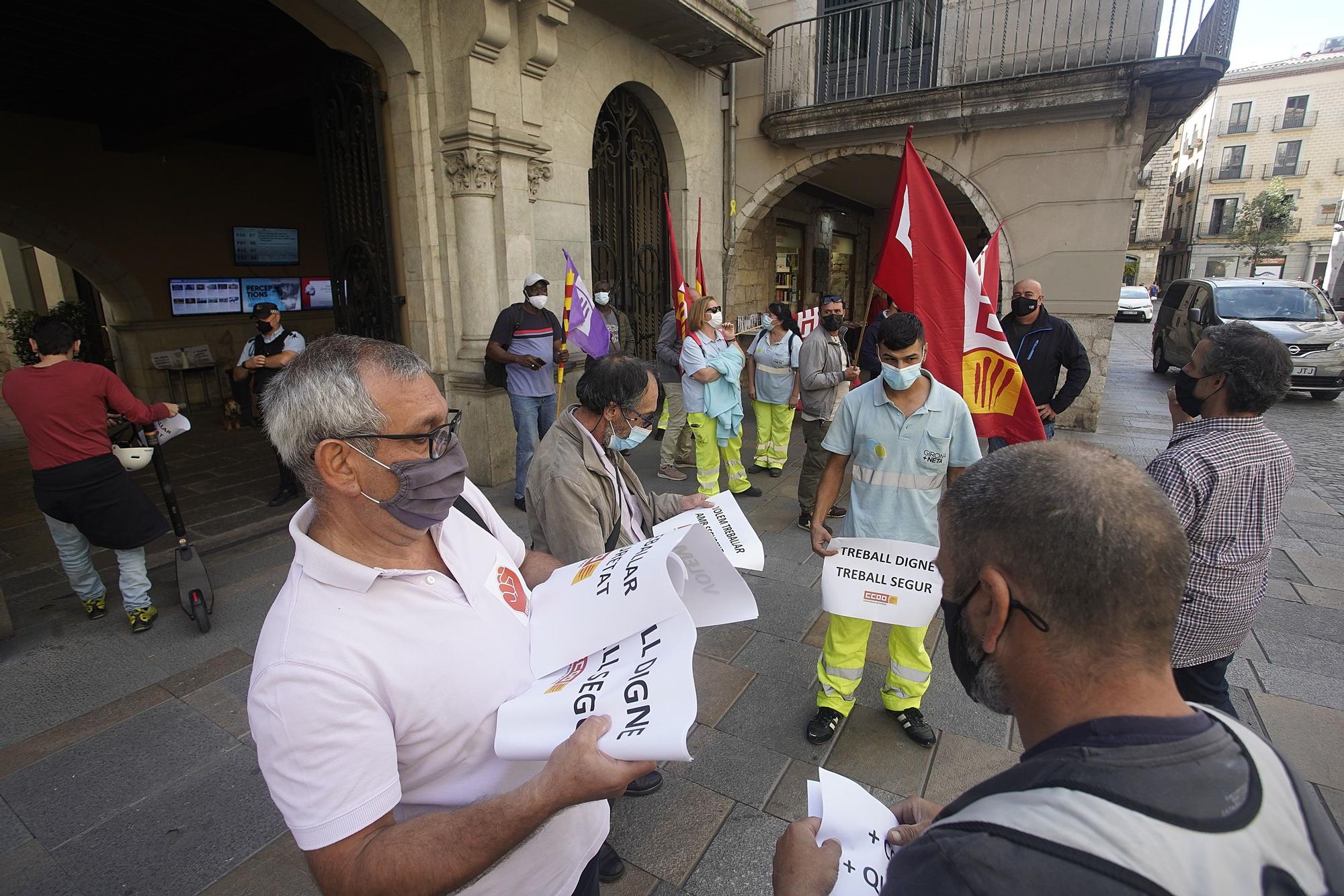 Treballadors de Girona+Neta lamenten que els «criminalitzin» per la brutícia i ho atribueixen a «retallades encobertes»