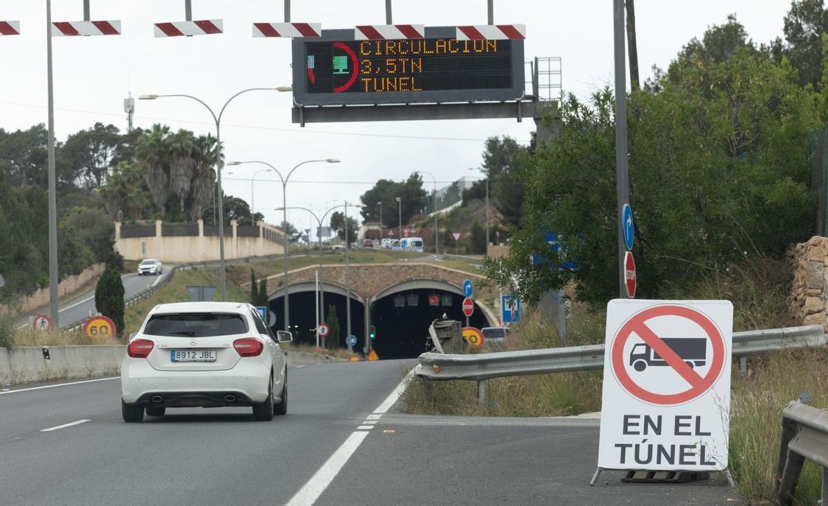 El túnel de Sant Rafel no será accesible para camiones hasta agosto