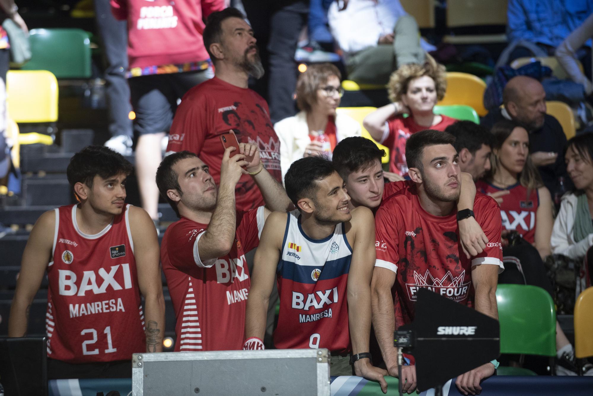 Una afició bolcada dona el seu escalf al Baxi Manresa en la semifinal de la Basketball Champions League