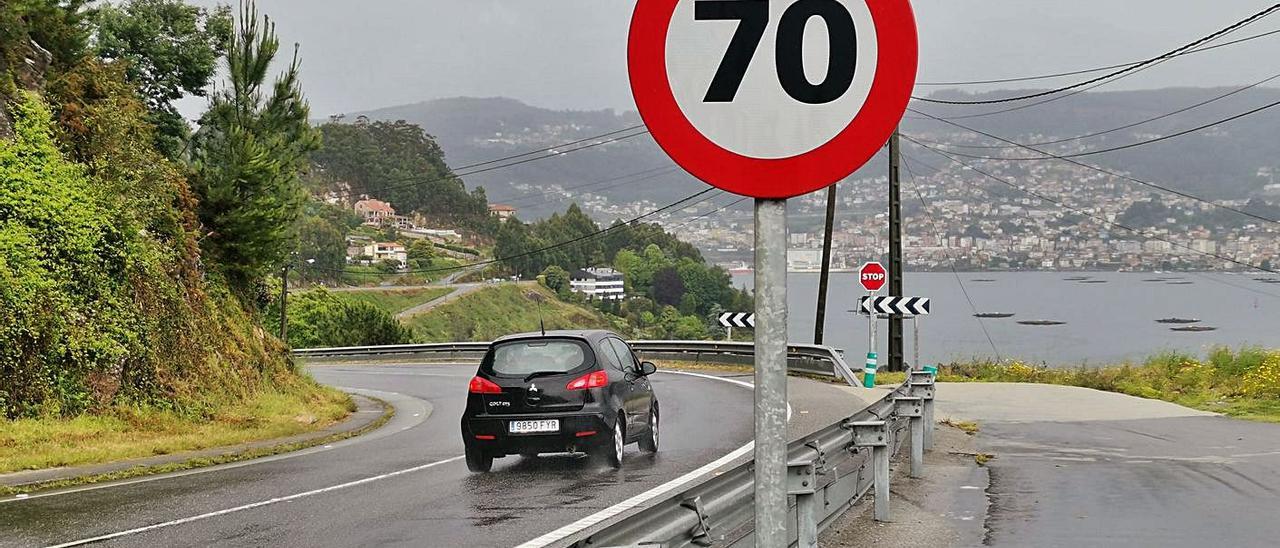 Tramo de la PO-551 entre Meira y Domaio, en Moaña.