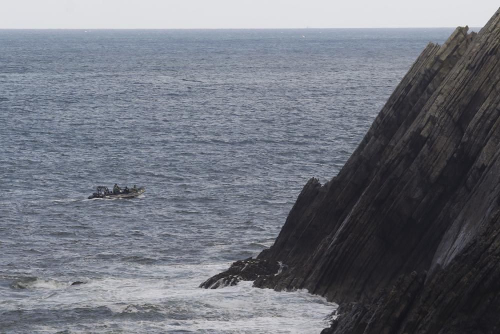 Segundo día del operativo de búsqueda en Salinas y Arnao de la mujer que cayó al mar mientras pescaba de madrugada