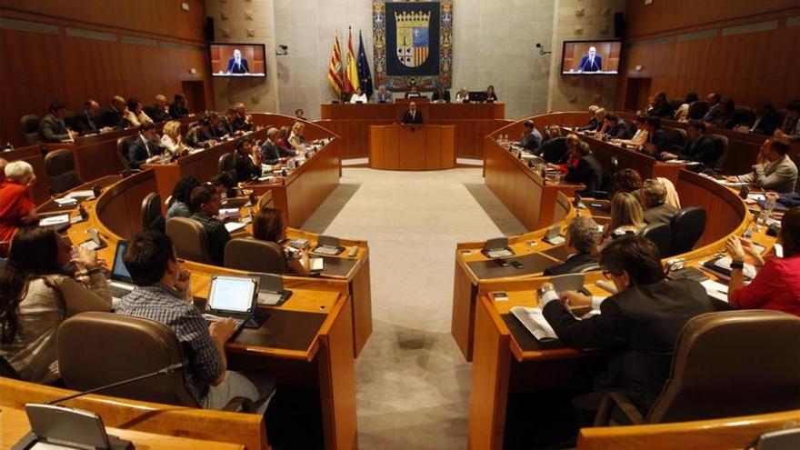 Los grupos parlamentarios replicarán hoy a Lambán en la segunda sesión del debate