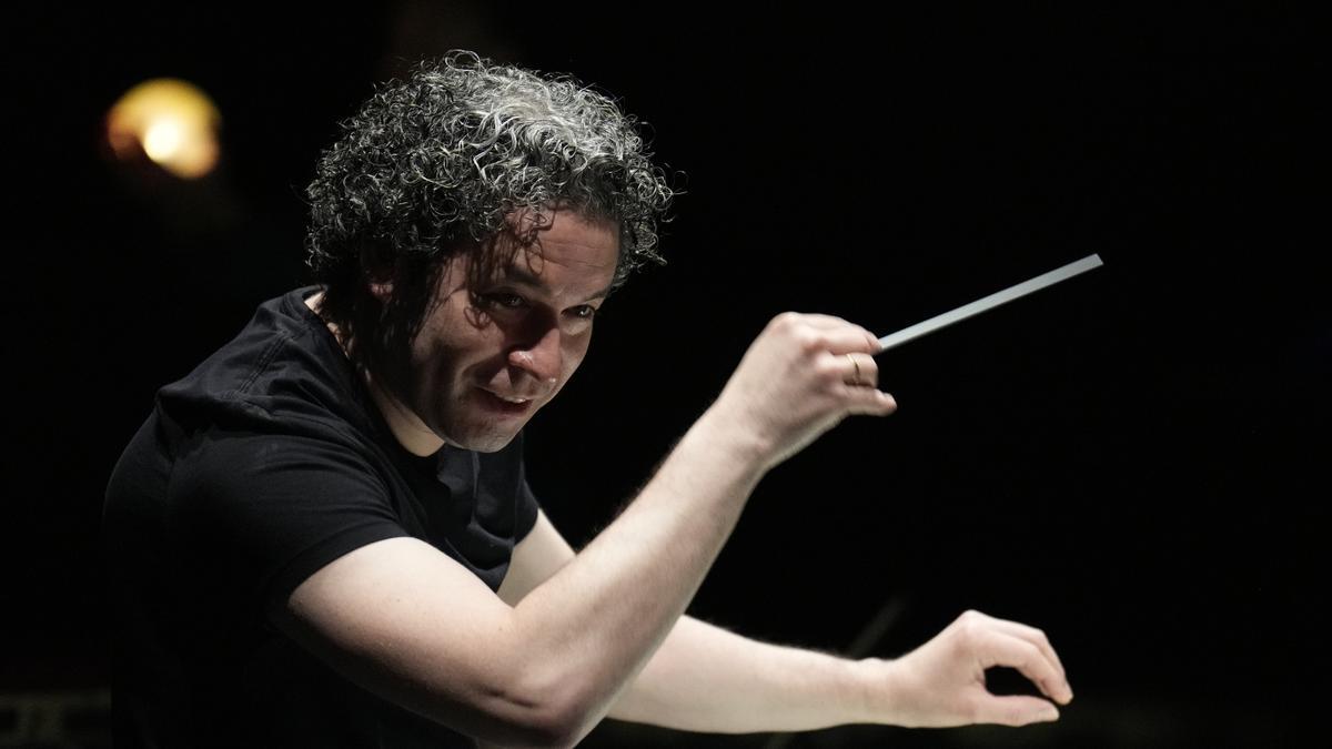 Dudamel dirige en España 'La flauta mágica' en el Liceu.