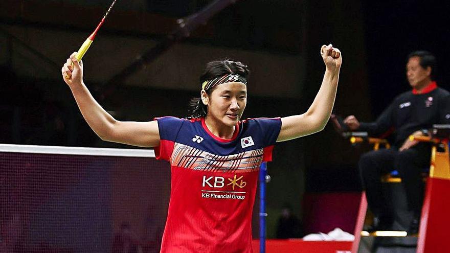 Se Young An celebra su victoria ante Carolina Marín. |  // EFE