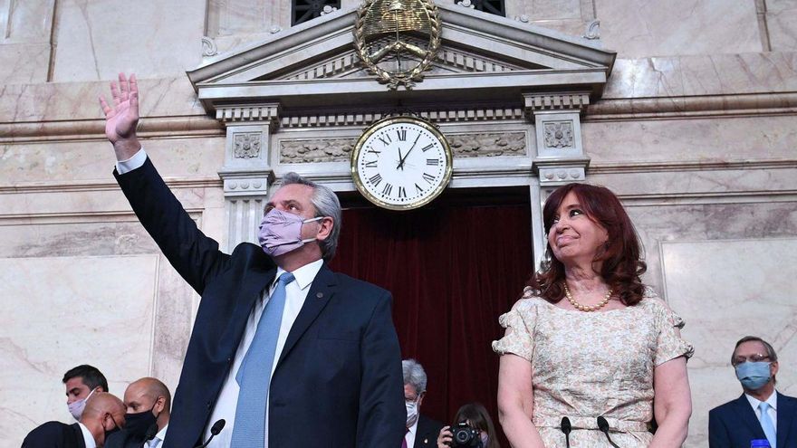 El presidente Fernández acusa al anterior Gobierno argentino de "malversación de fondos"