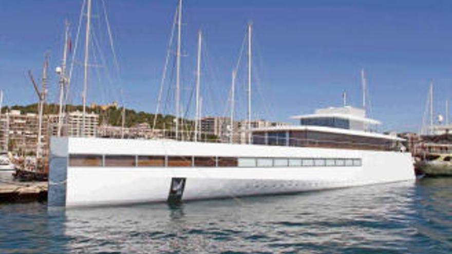 ´Venus´, el barco diseñado por Steve Jobs y Philippe Starck // M.R. Aguilera