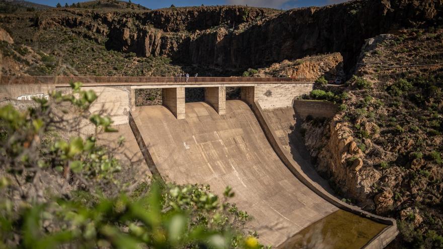 The mayor of Arico claims the El Río dam due to the loss of rainwater