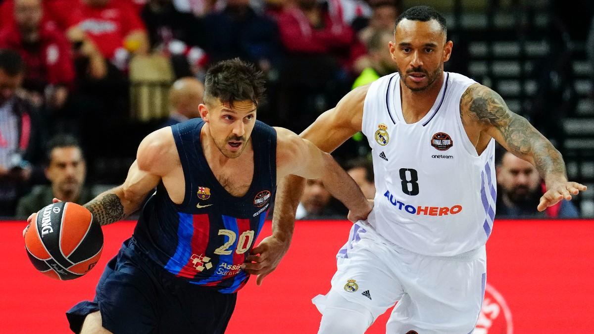 Adam Hanga y Nico Laprovittola, en la Final Four de la Euroliga de 2023