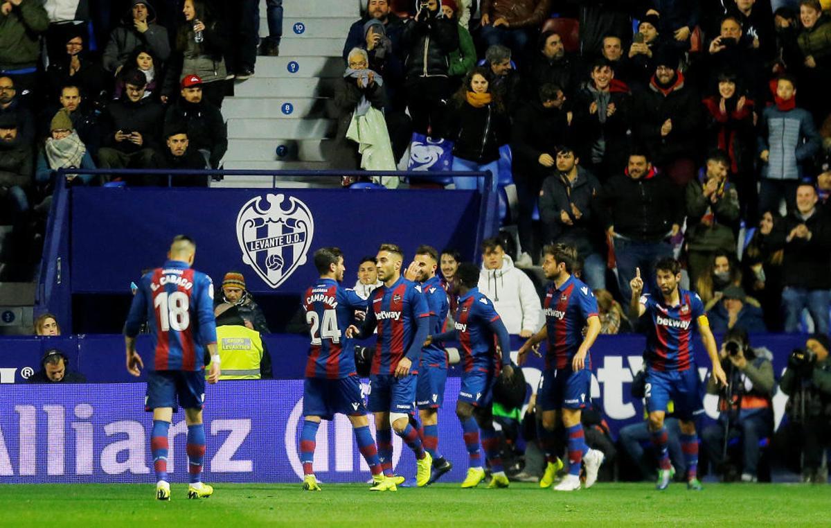 Las mejores imágenes del Levante - Barcelona.