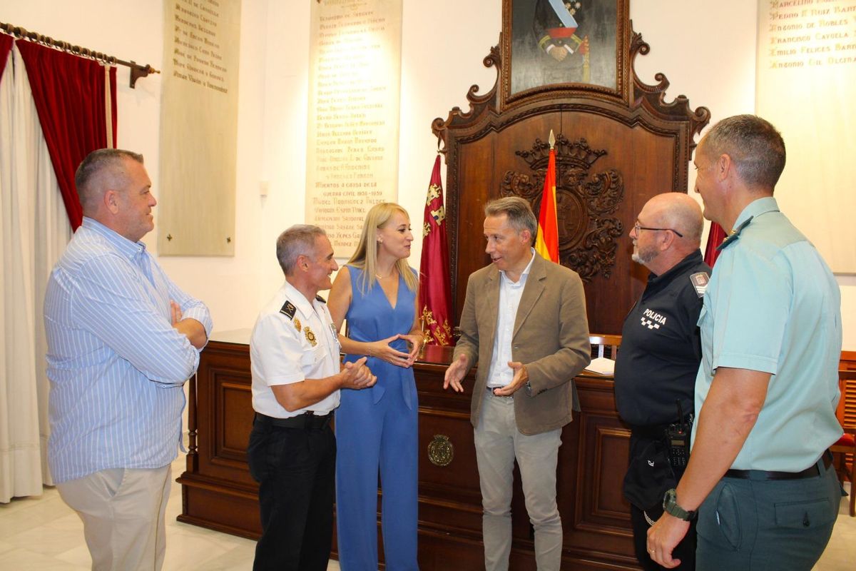 En el encuentro también tomaban parte representantes de Policía Nacional, Local y Guardia Civil.